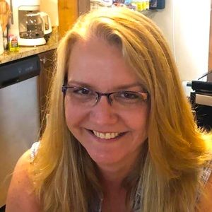 Meet your Posher, Eileen